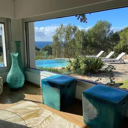 Andromede, De Charme Avec Vue Et Acces *